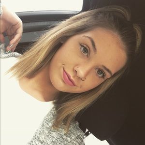 Meet your Posher, Brianna